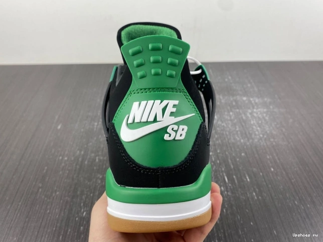  SB Black Green  4 Jordan Retro DR5415-030  0524
